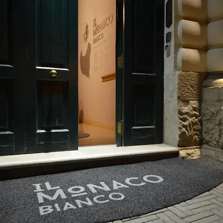 B&B La Residenza Del Monaco Bianco 2*