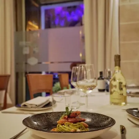 La Residenza Del Monaco Bianco 2*